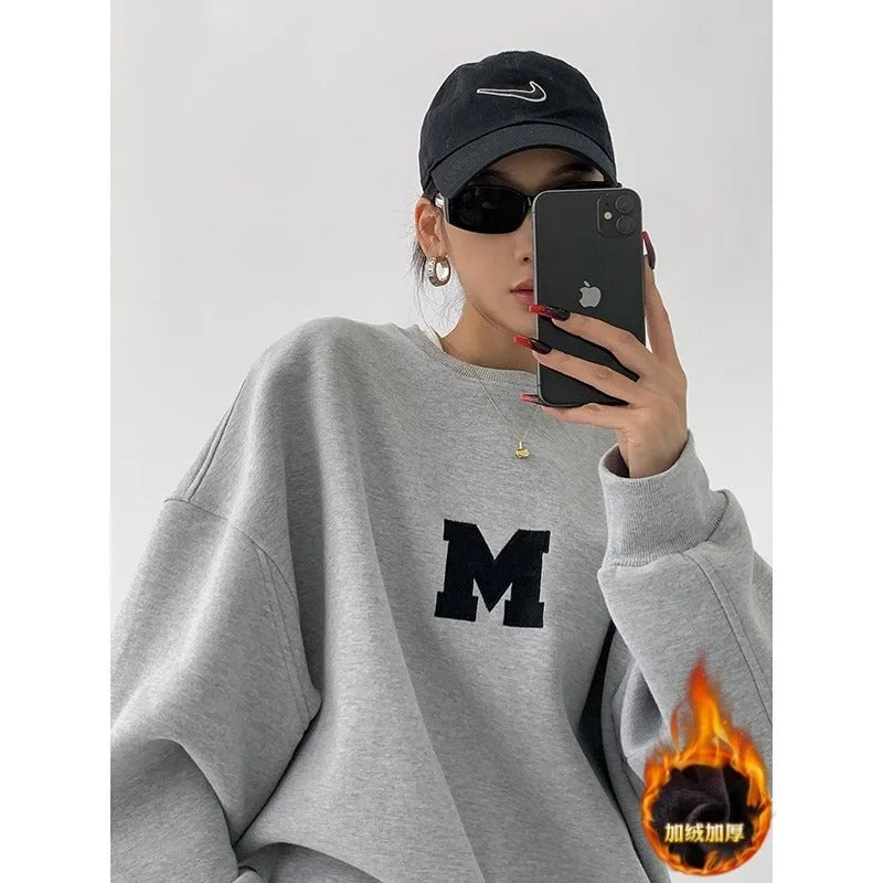 Gemütliches minimalistisches oversized Sweatshirt