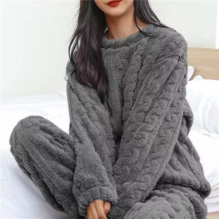 Gemütlicher Fleece-Schlafanzug für Damen