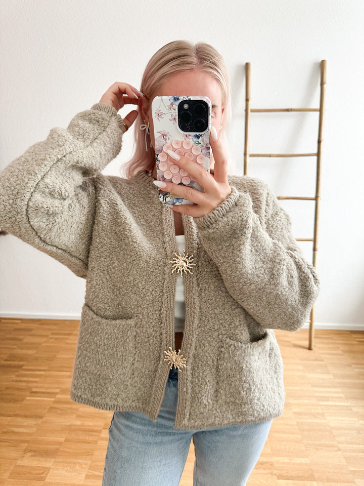 Gemütliche Plüsch-Teddyjacke für legere schicke Looks
