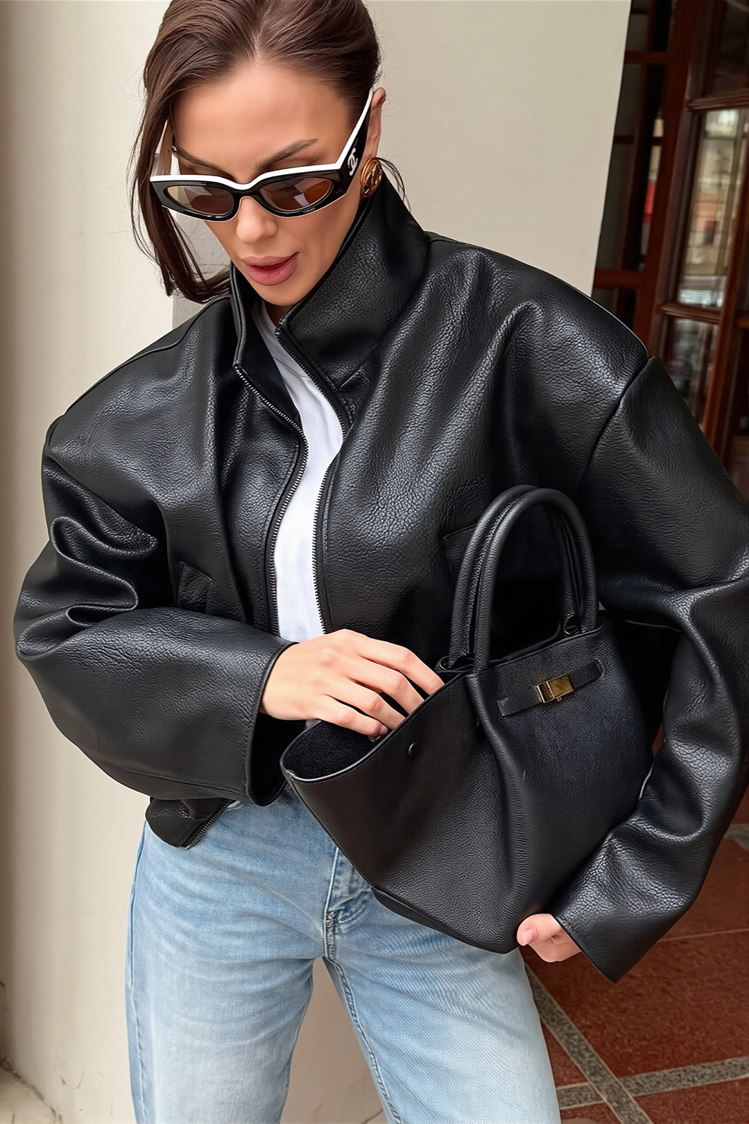 Damen Kurzjacke Aus Kunstleder Mit Stehkragen
