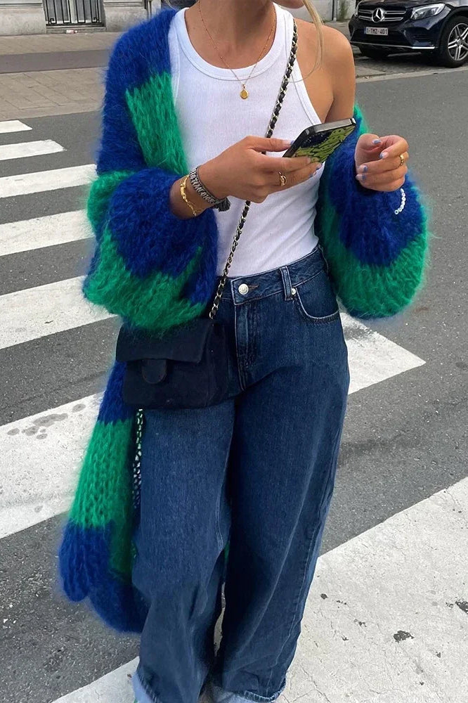 Gemütlicher übergroßer Strickcardigan mit Streifen