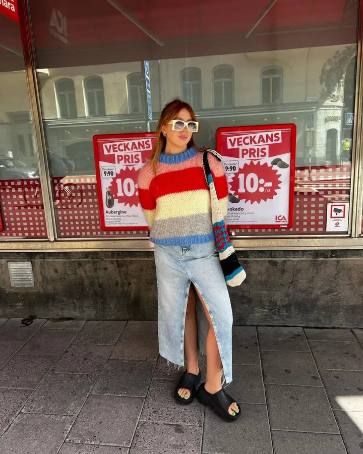 Bunter gestreifter Strickpullover für lässig schicke Looks