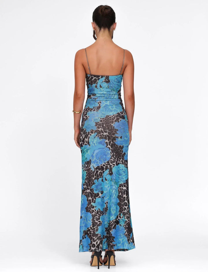 Eng anliegendes Maxikleid mit Sweetheart-Ausschnitt und blauem Blumenmuster