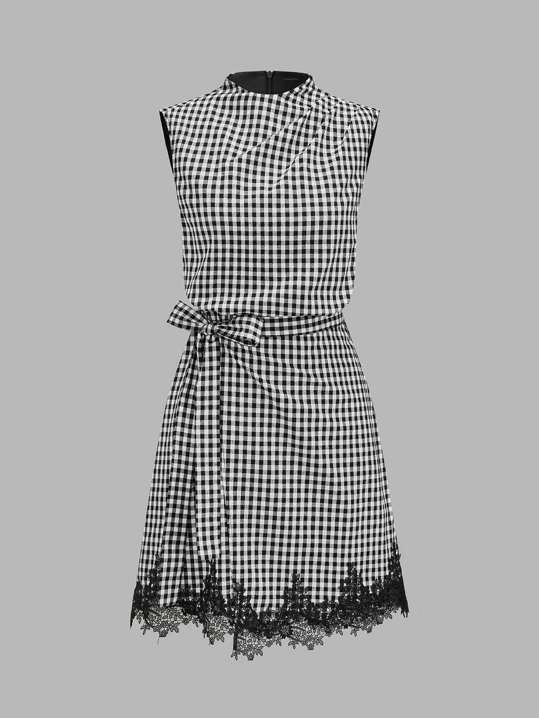 Damen Minikleid mit Vichykaros und tailliertem Schnitt in Seitenansicht