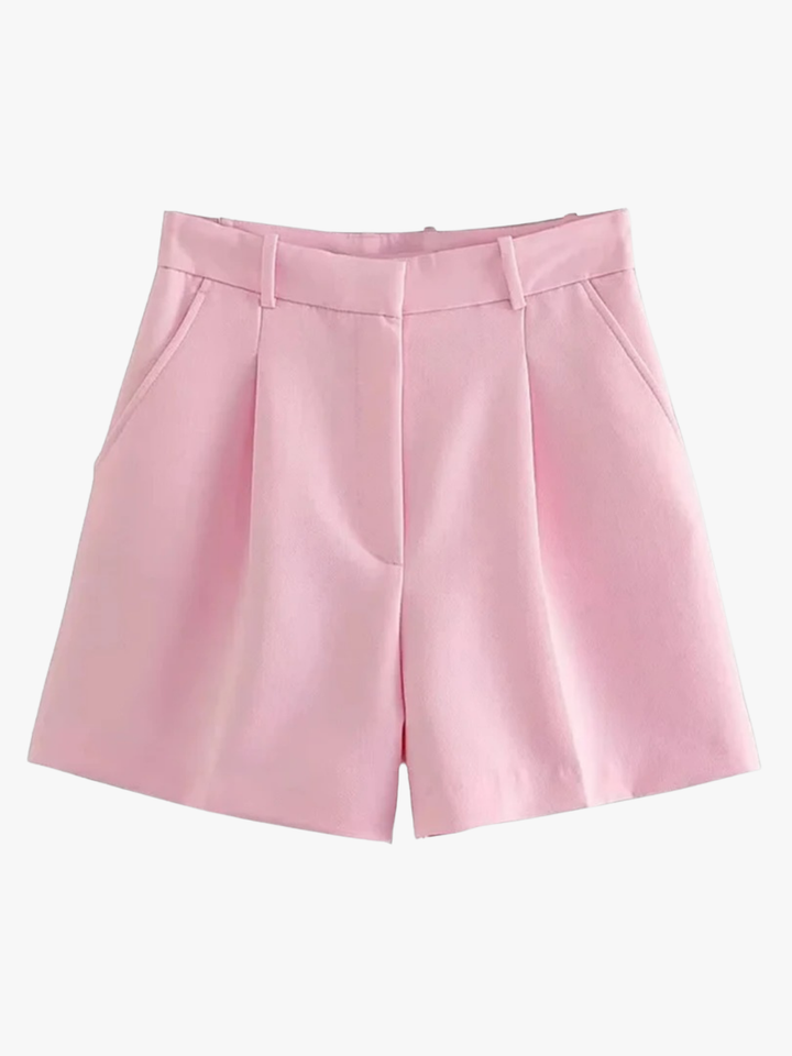Damen High-Waist Falten-Shorts mit geradem Schnitt in Vorderansicht