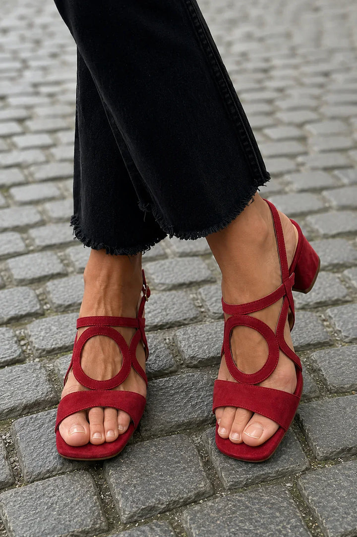 Damen Absatzsandalen in Veloursoptik mit elegantem Design in Seitenansicht