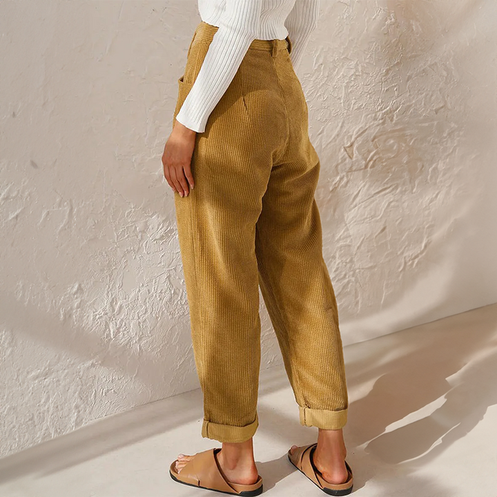 Damen-Cordhose mit hohem Bund und lockerem Schnitt, Vorderansicht