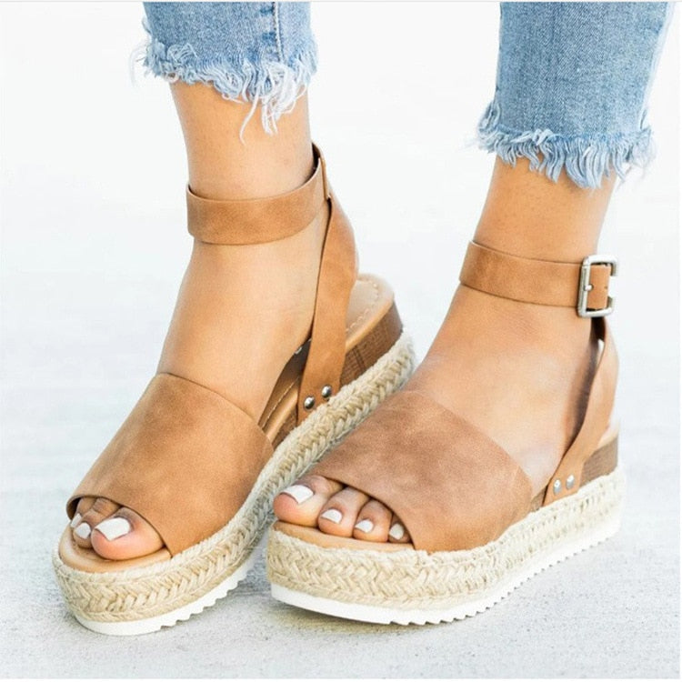 Leona Stylische Sommersandalen für Damen