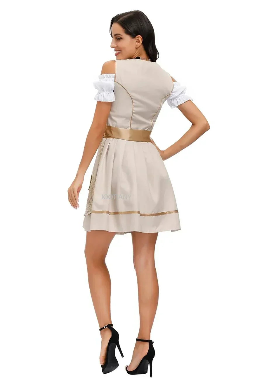 Oktoberfest-Dirndl als festliches Trachtenkleid für Frauen