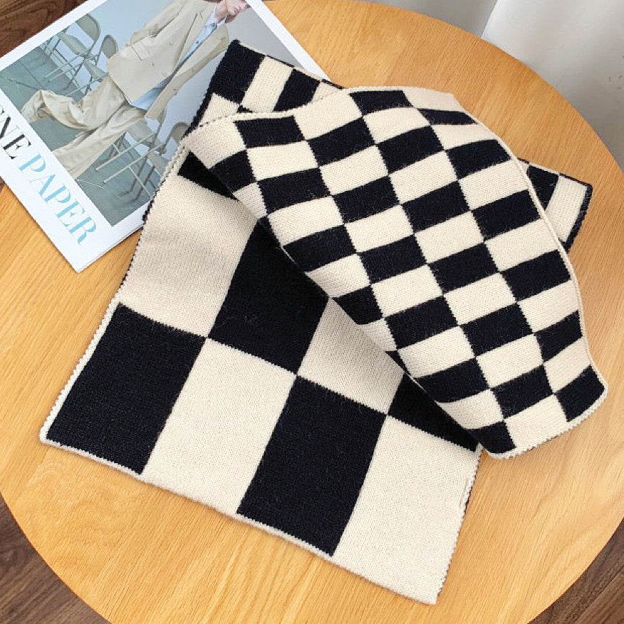 Checked Pure Wool Scarf