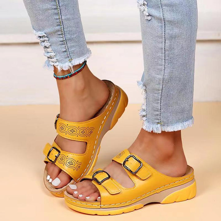 Jasmin® | Orthopädische Hausschuhe mit verstellbarem Schnallendetail