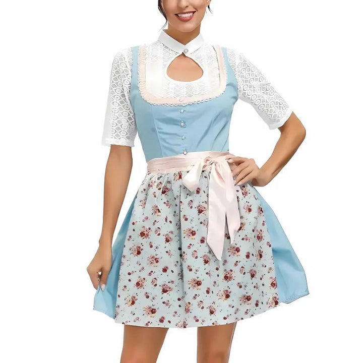 Detailansicht der Stickerei am Damen-Dirndlkleid