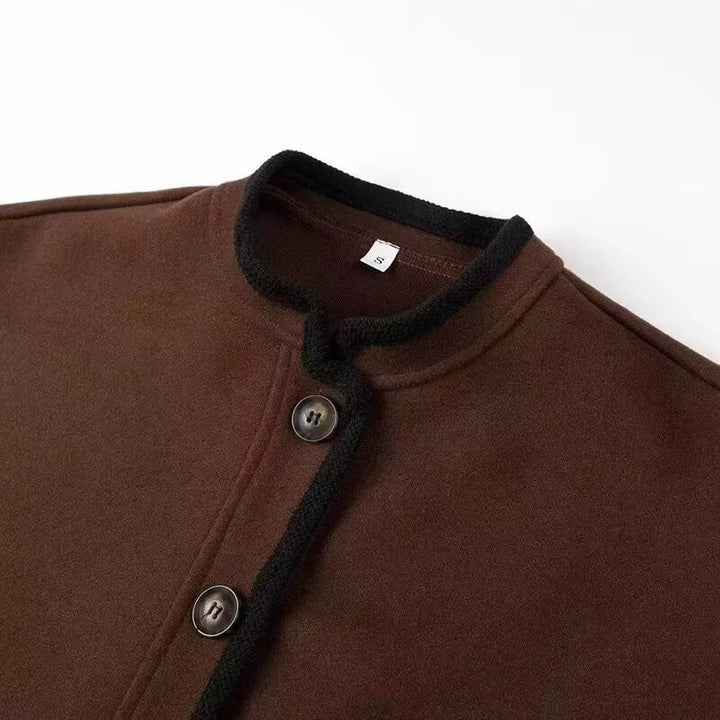 Seitliche Ansicht der Damen-Übergangsjacke