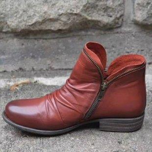 Detailansicht der Schuhspitze der Damen-Lederstiefeletten