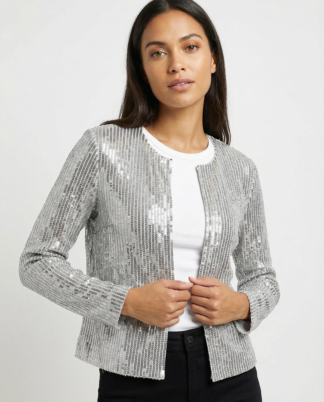 Seitliche Ansicht der Damen-Strickjacke mit Glitzereffekt