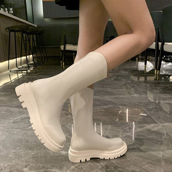 Hoher Schaft der Damen-Gummistiefel für zusätzlichen Schutz