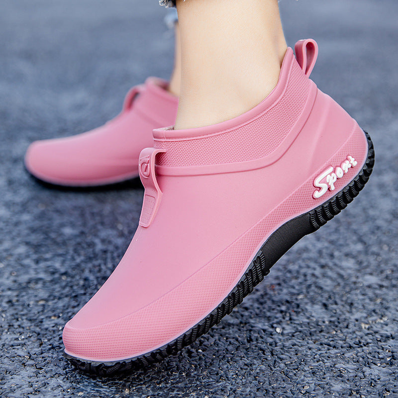 Wasserfeste Gummistiefel für Damen im Alltag