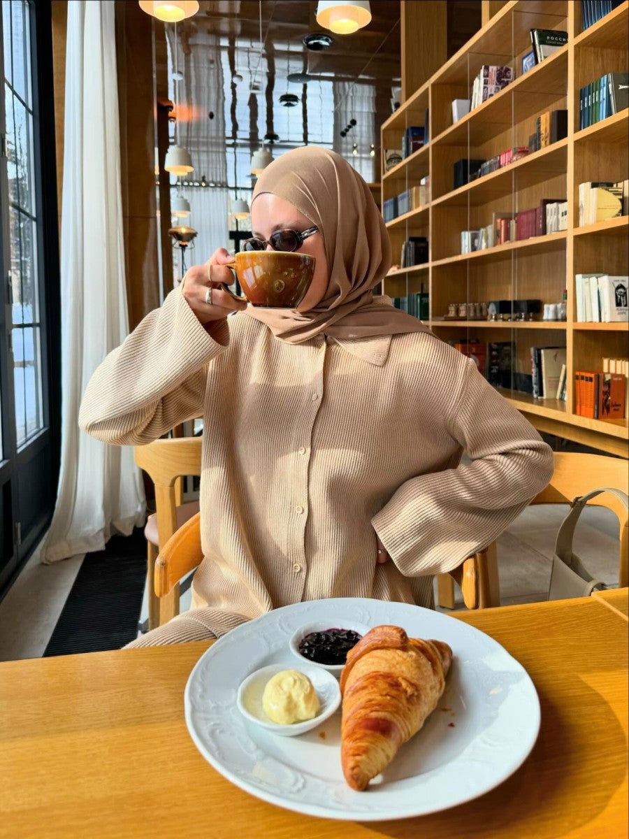 Damen-Zweiteiler aus Strick für einen stilvollen Komplettlook