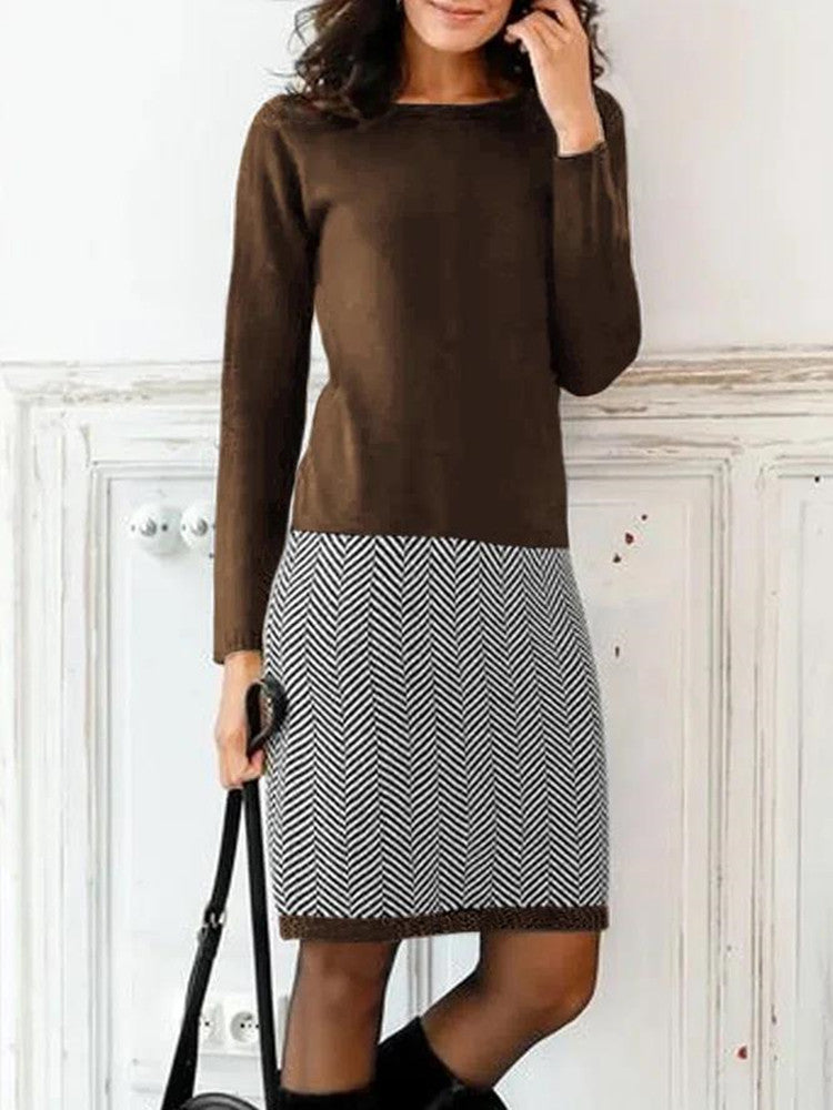 Damen-Strickkleid mit Chevron-Muster in der Gesamtansicht