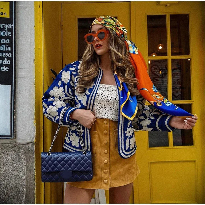Damenjacke mit Blumenstickerei für einen stilvollen Alltagslook
