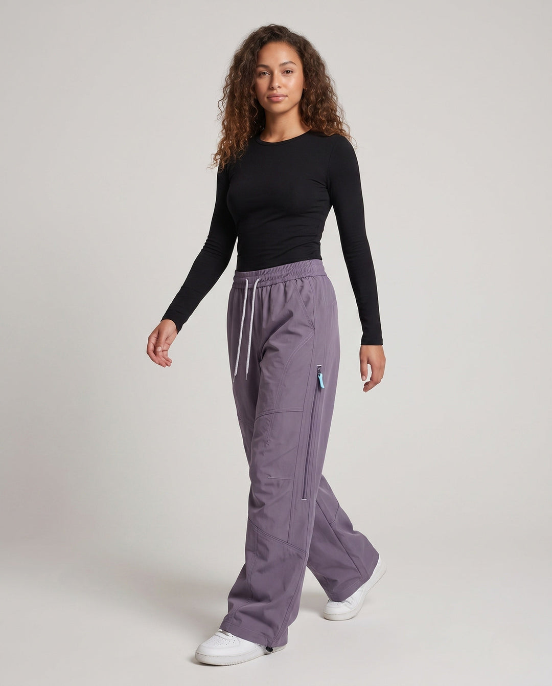 Damen-Outdoorhose mit wasserabweisendem Material und praktischen Taschen