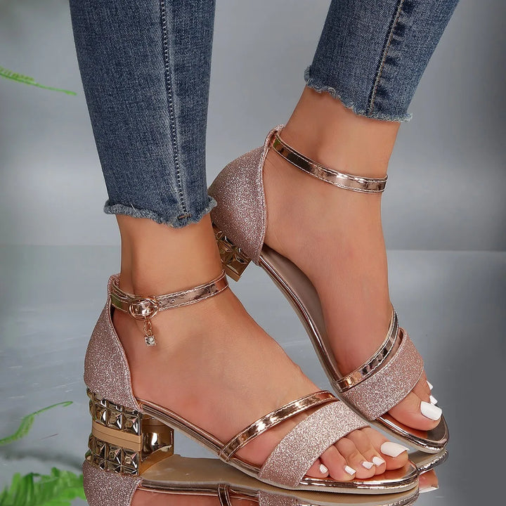 Bequeme Damen Sandalen mit breiter Passform, Seitenansicht