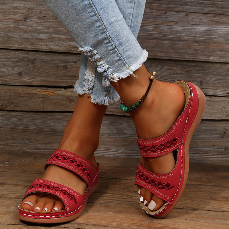 Damen-Sandalen mit stützender Sohle als bequeme Sommerschuhe
