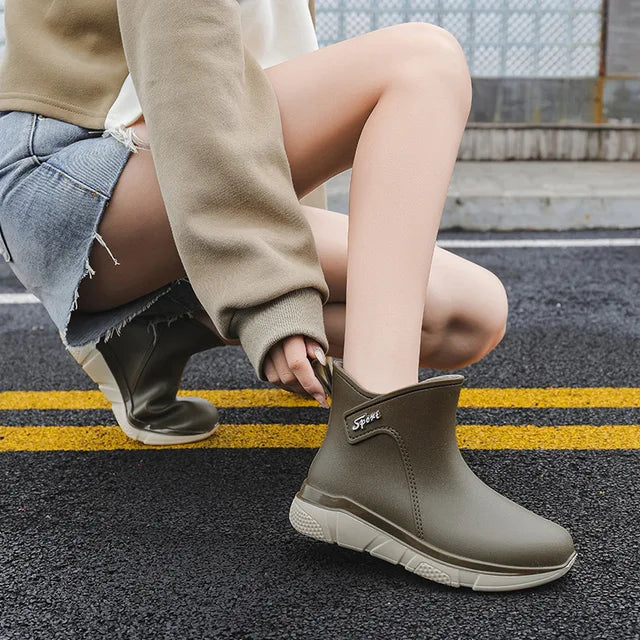 Wasserfeste Damen-Gummistiefel mit kurzem Schaft
