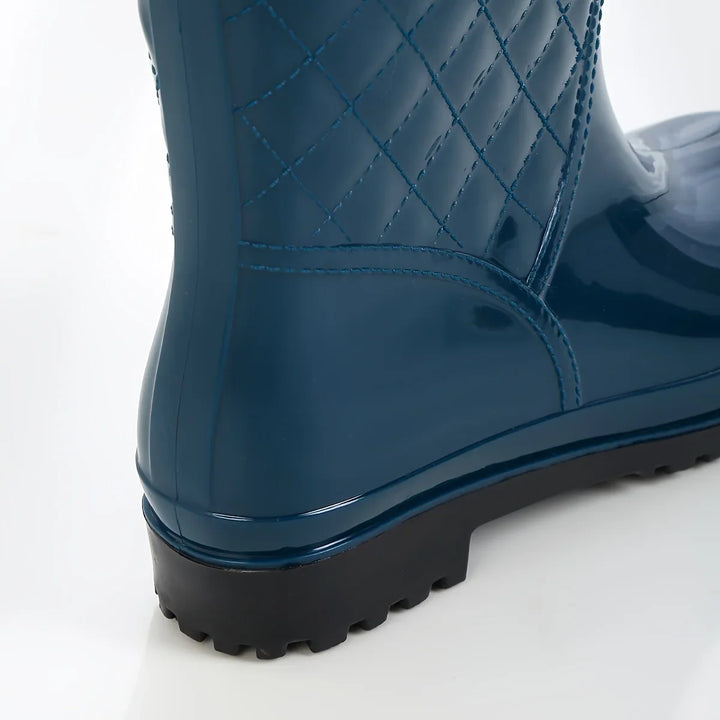 Detailansicht des elastischen Verschlusses am Damen-Regenstiefel