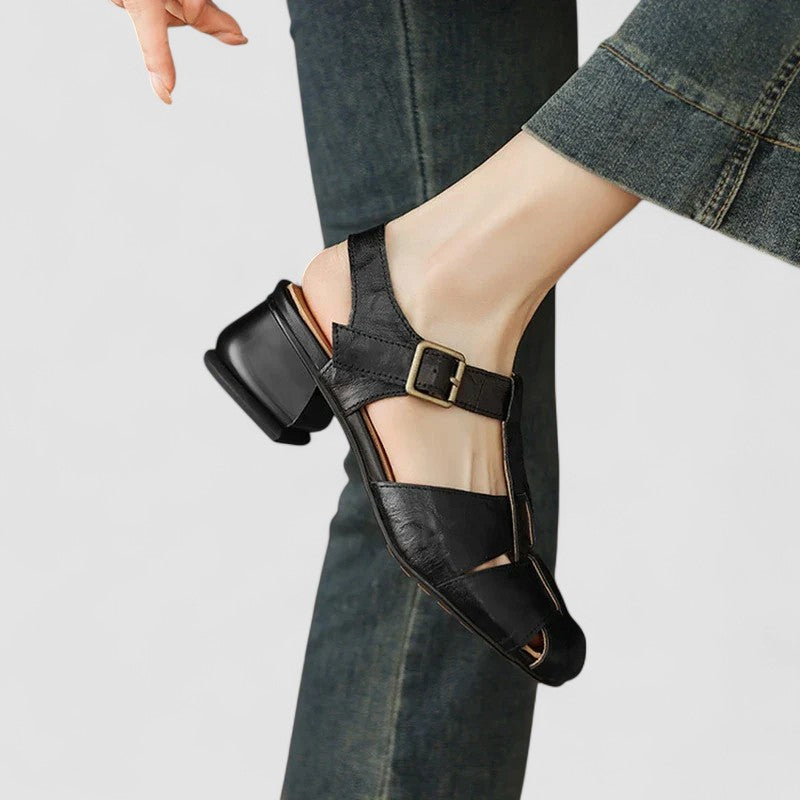 Damen Mary Jane Schuhe mit Riemen und stabilem Absatz von hinten