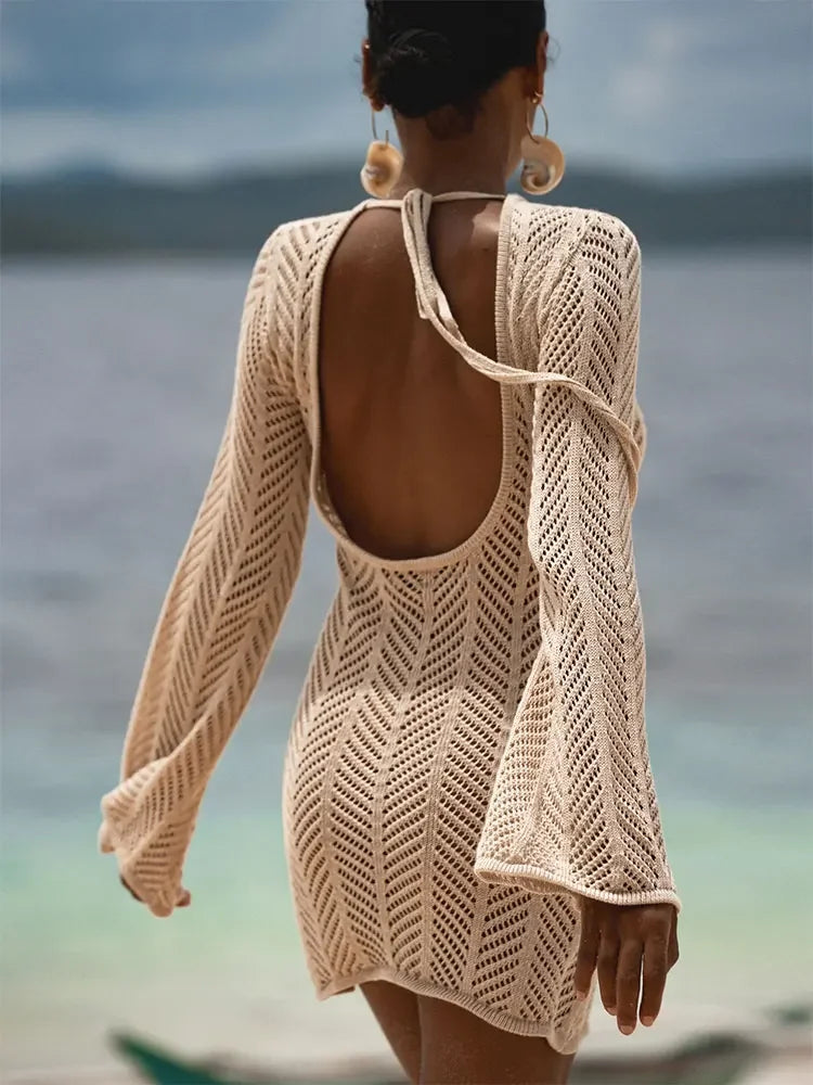 Rückenfreies gehäkeltes Minikleid mit langen Ärmeln, transparenter Strandüberwurf