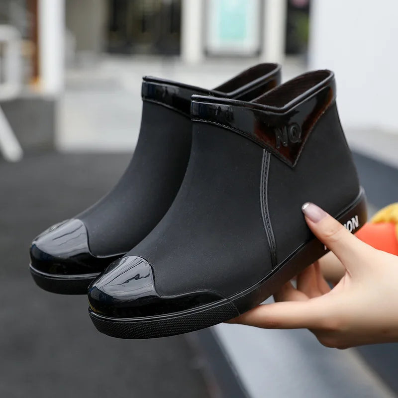 Damen-Regenstiefel aus Gummi von hinten abgebildet