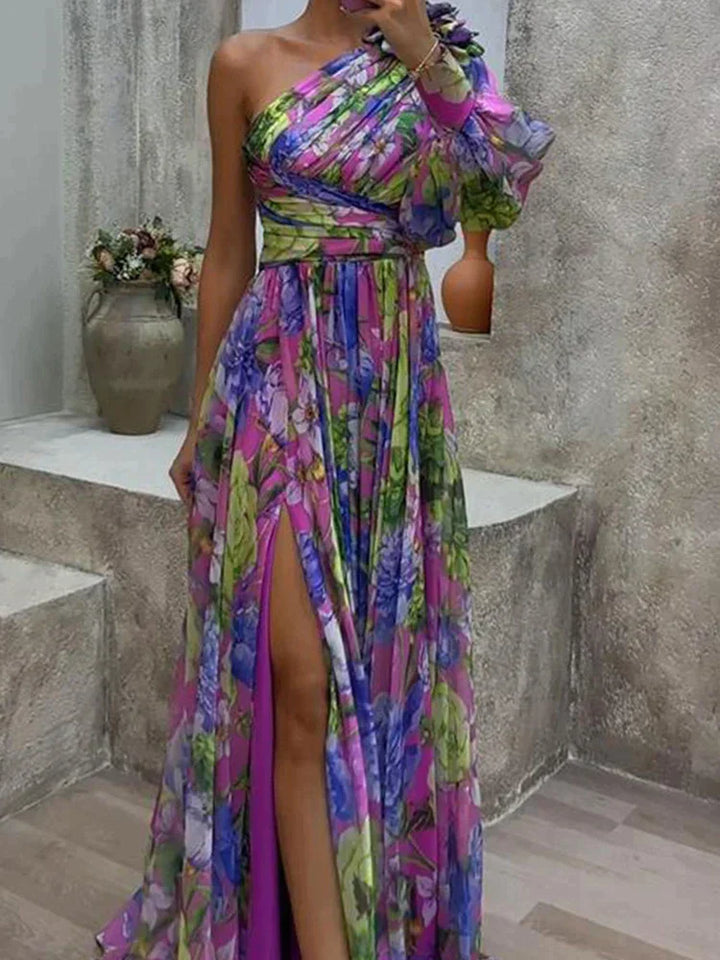 Franziska | Sexy Maxikleid mit geschlitzter Seite und Ärmel in Lila Druck