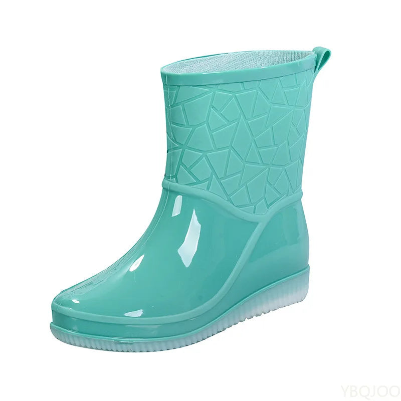 Kurze wasserdichte Stiefel für Damen aus mehreren Perspektiven