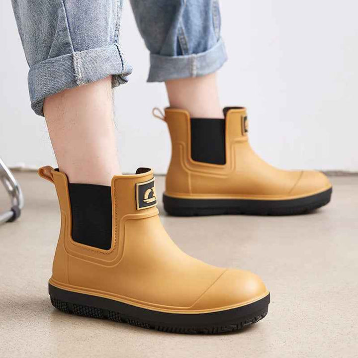 Damen-Gummistiefel mit geschlossenem Schaft für regnerische Tage