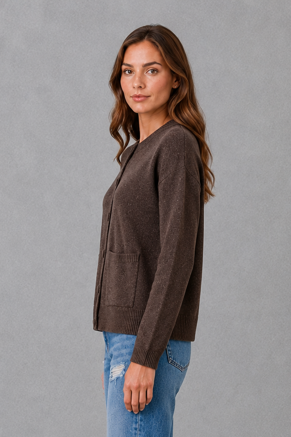 Damen-Cardigan aus grobem Strick als gemütliches Layering-Modell