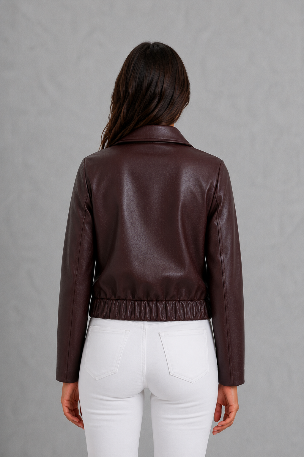 Damen-Bikerjacke aus veganem Leder als vielseitiges Outfit-Element