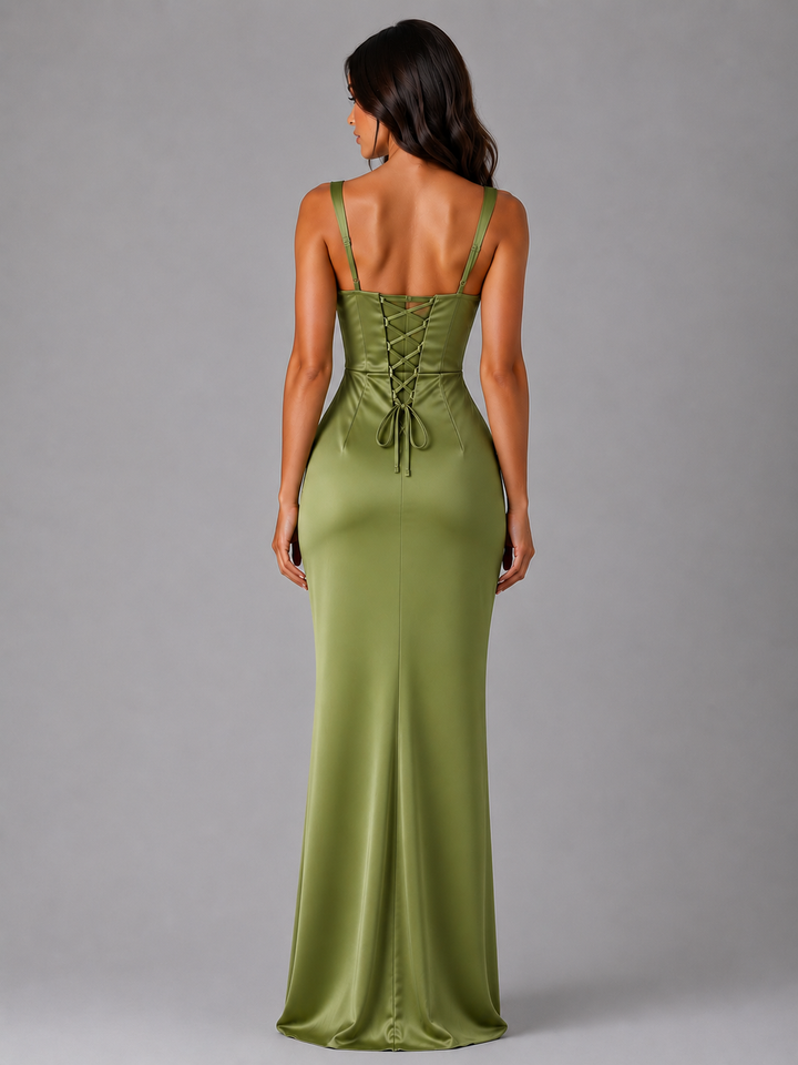 Elegantes Satin-Maxikleid für Damen mit figurbetontem, gerafftem Taillenbereich