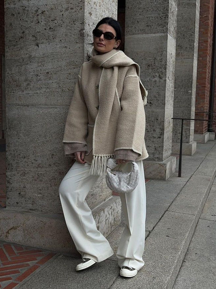 Oversized-Capejacke für einen stilvollen und entspannten Look