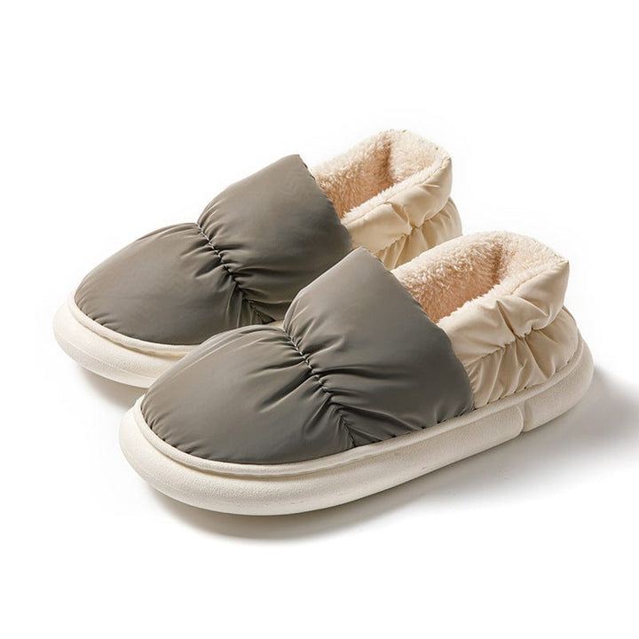 Bequeme Plüsch-Hausschuhe zum Hineinschlüpfen für Damen