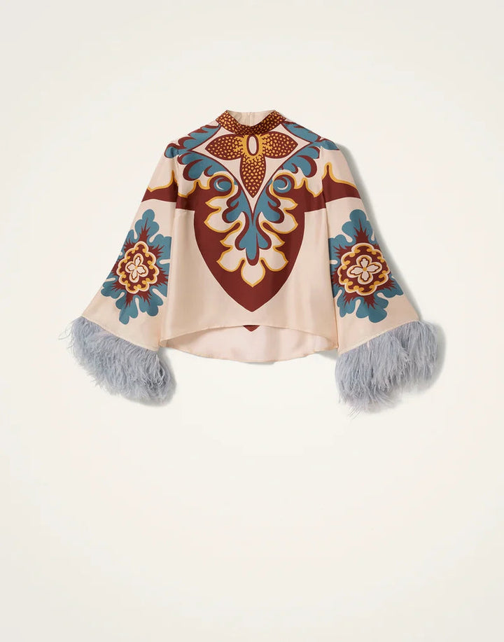 Boho-Spitzen-Top mit Glockenärmeln und hohem Kragen