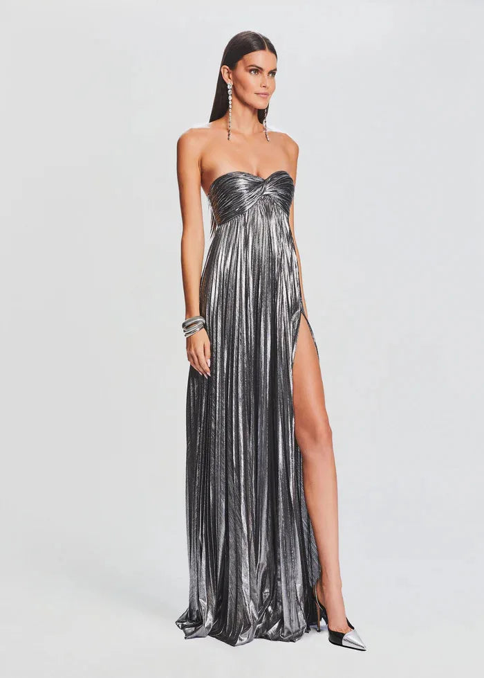 Schickes silbernes trägerloses Abendkleid