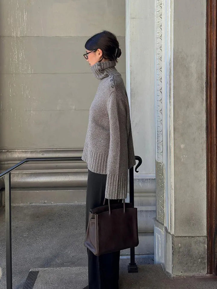 Gemütlicher Pullover mit Knopf-Stehkragen und lockerem Schnitt