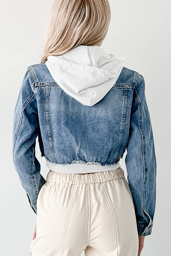 Lässige Jeansjacke mit Kapuze und Patchwork-Muster