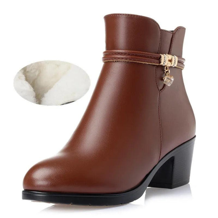 Elegante gefütterte Knöchelstiefel mit seitlichem Reißverschlussverschluss