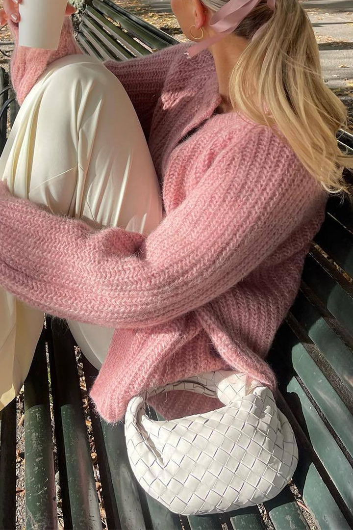 Lässiger Strickpullover mit Knöpfen und Rundhalsausschnitt Außenbekleidung