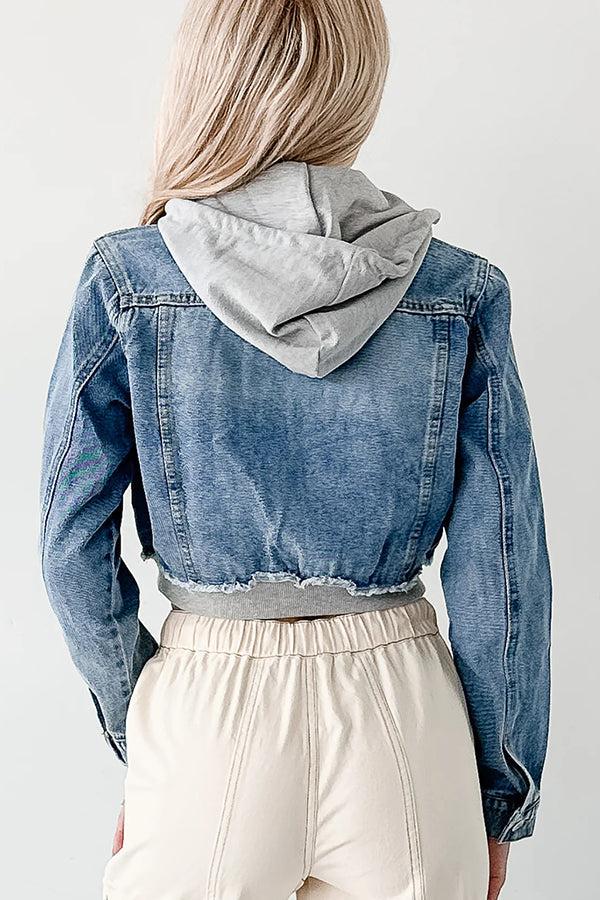 Lässige Jeansjacke mit Kapuze und Patchwork-Muster