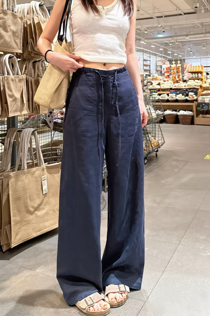 Straight Leg Hose für Damen mit hoher Taille in Rückansicht