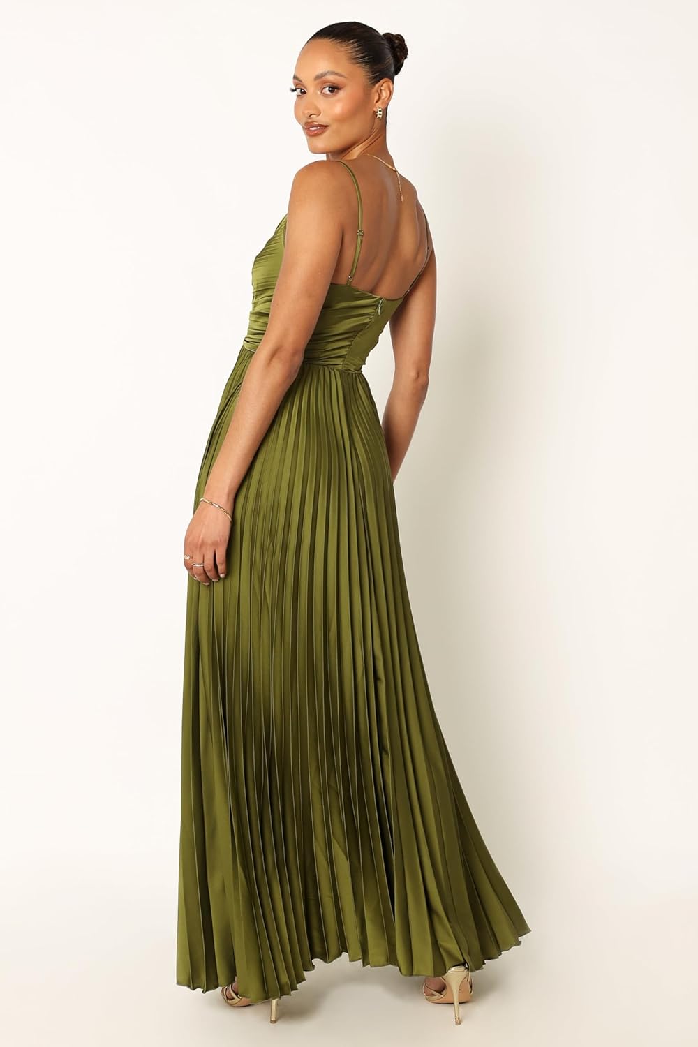 Elegantes plissiertes Midikleid für Hochzeiten und besondere Anlässe