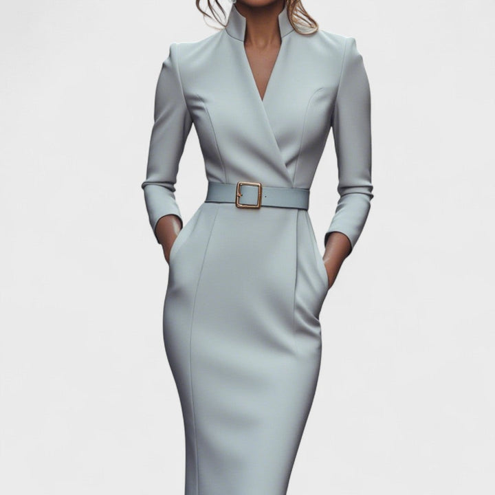 Elegant pencil dress with belt for a sophisticated style